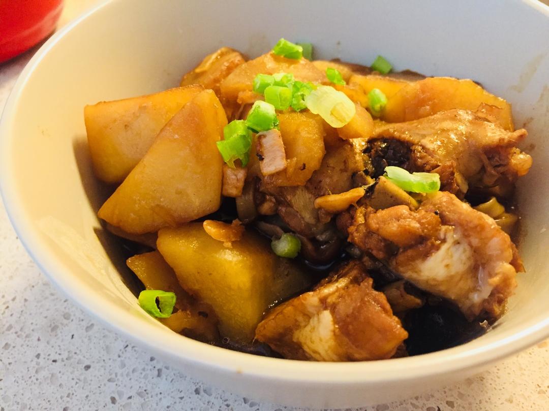 土豆焖鸡腿