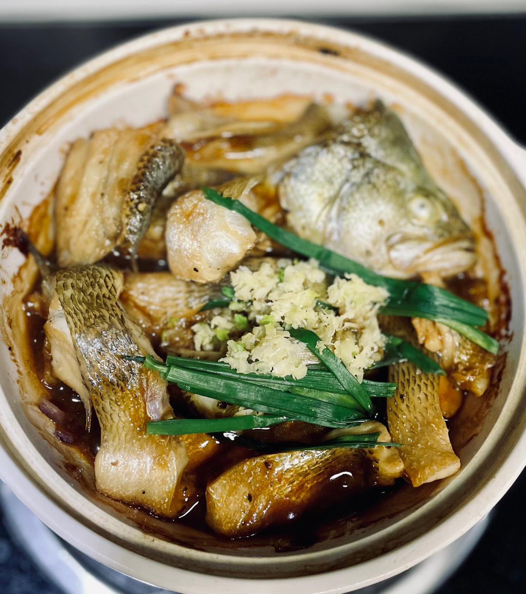 葱香焗鲈鱼