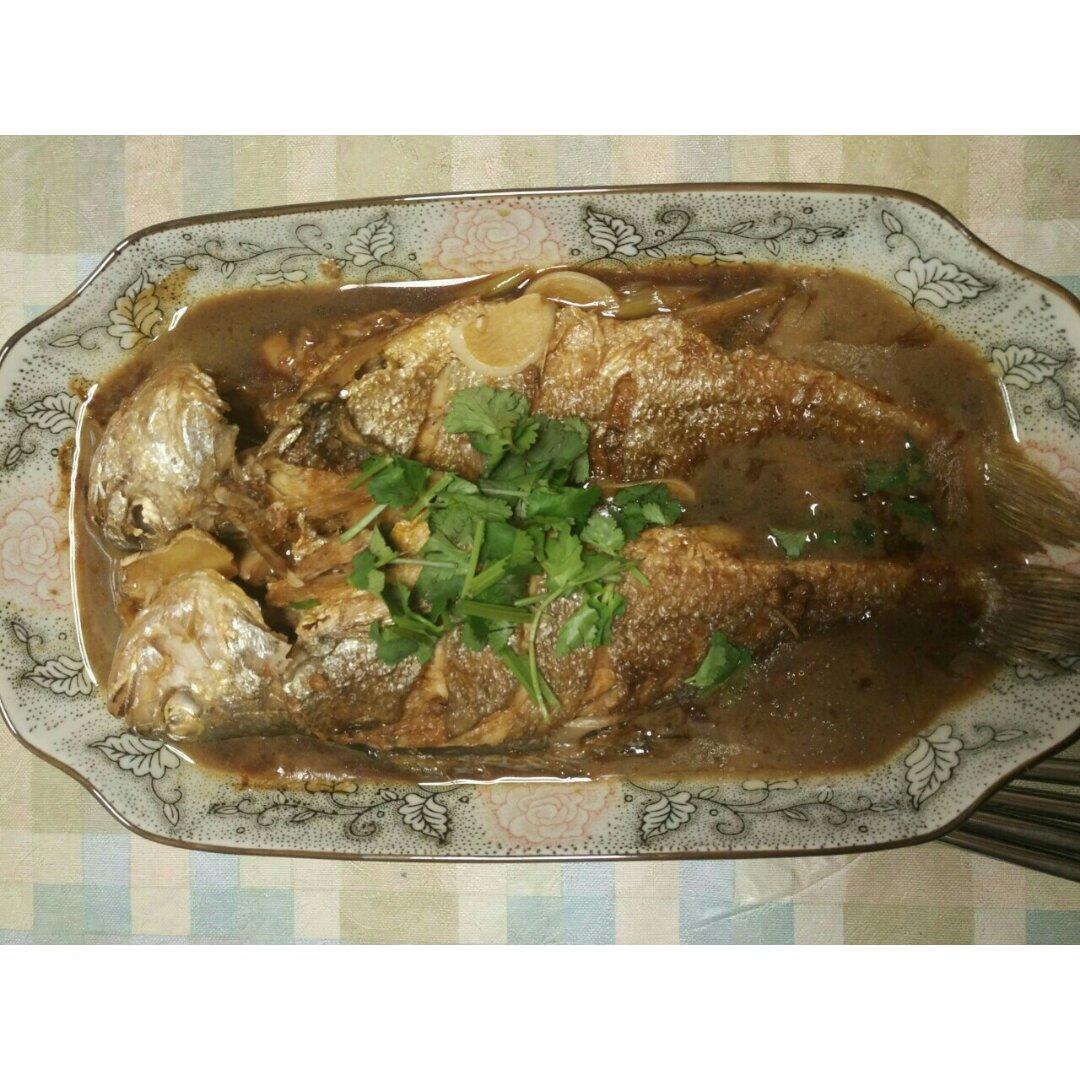 红烧黄鱼—鱼皮不破的小窍门