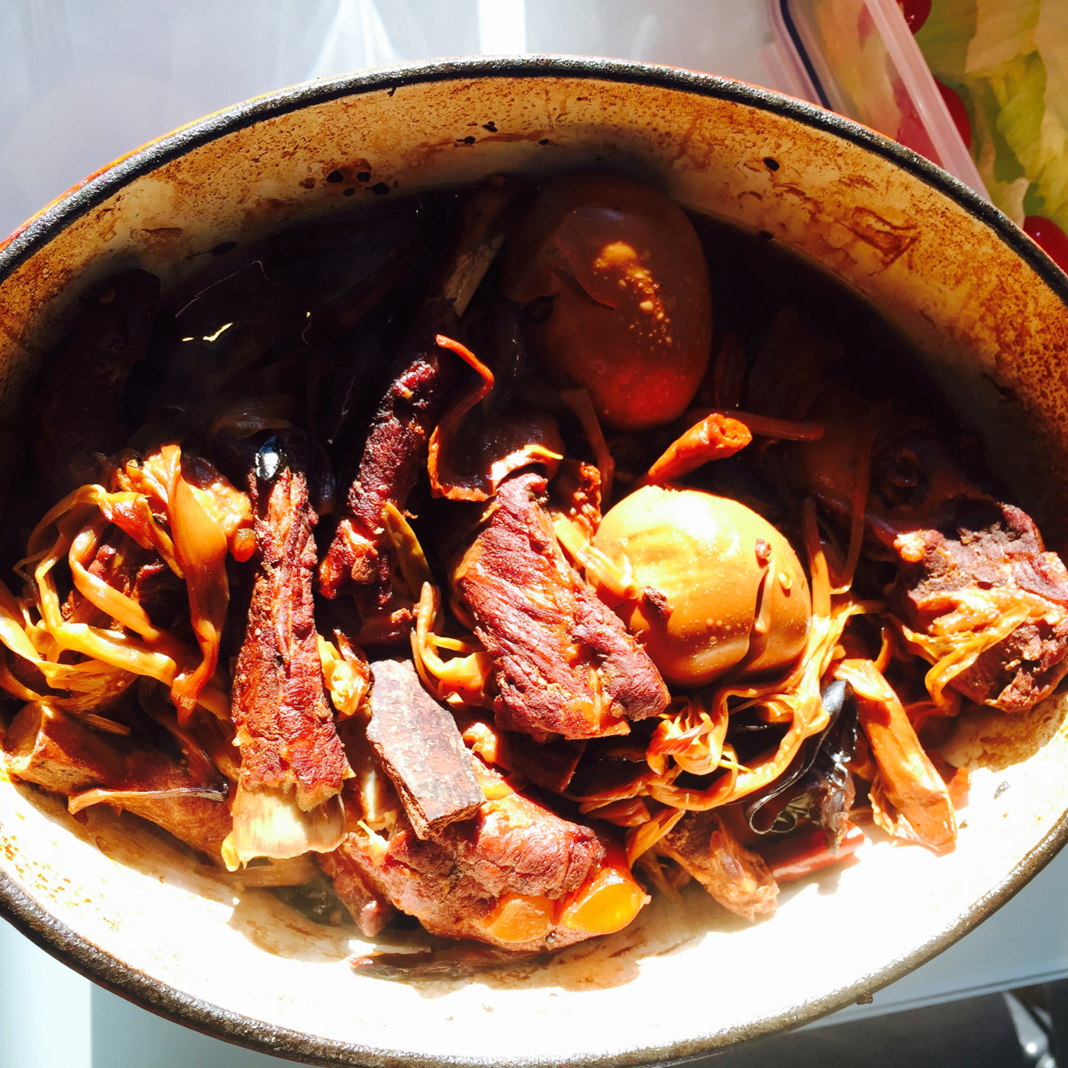 红烧排骨卤鹌鹑蛋（热菜）