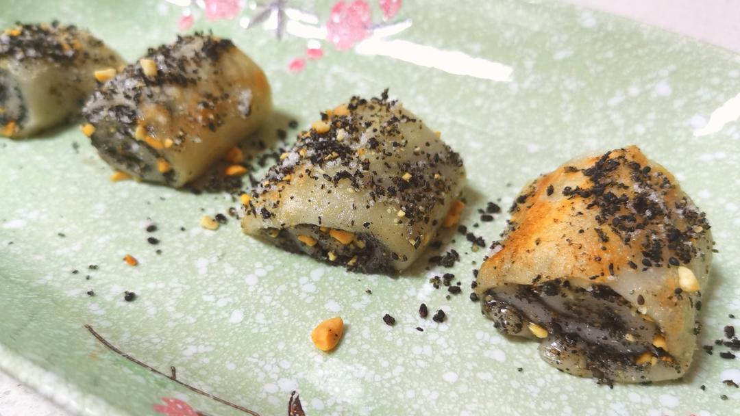 外酥里糯的核桃芝麻糯米卷