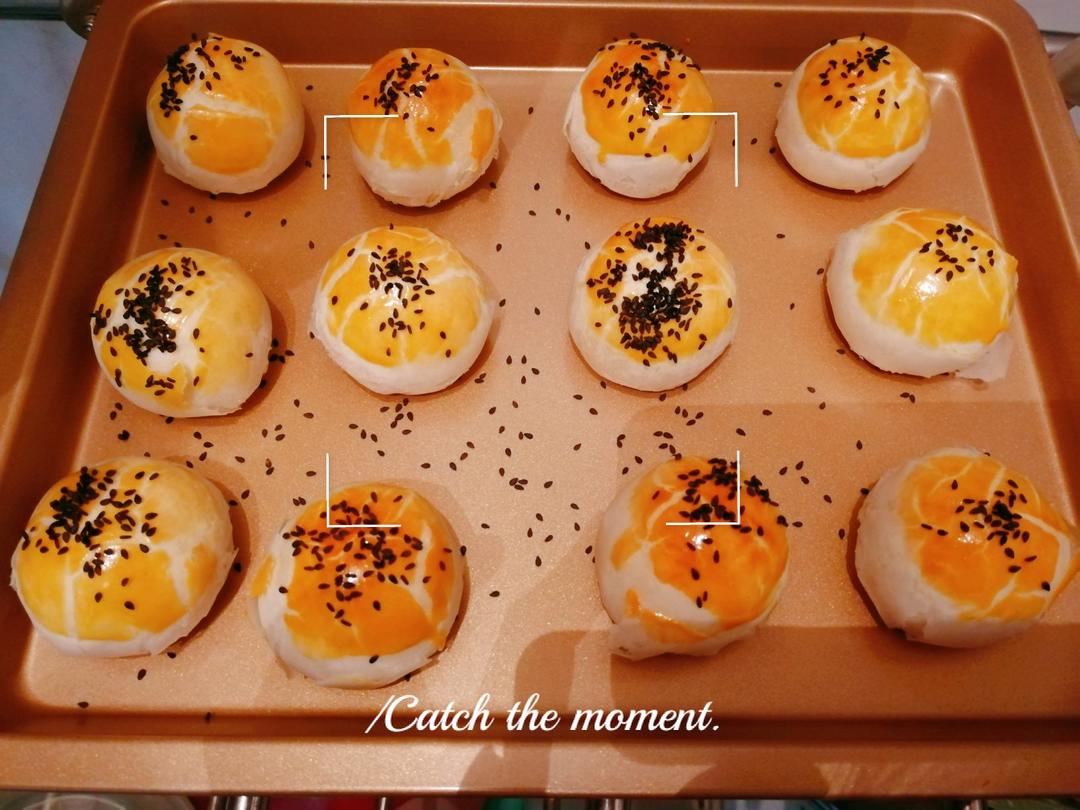 超简单 免揉 酥掉渣的蛋黄酥(超详细附全程视频)不破酥『万能酥皮』