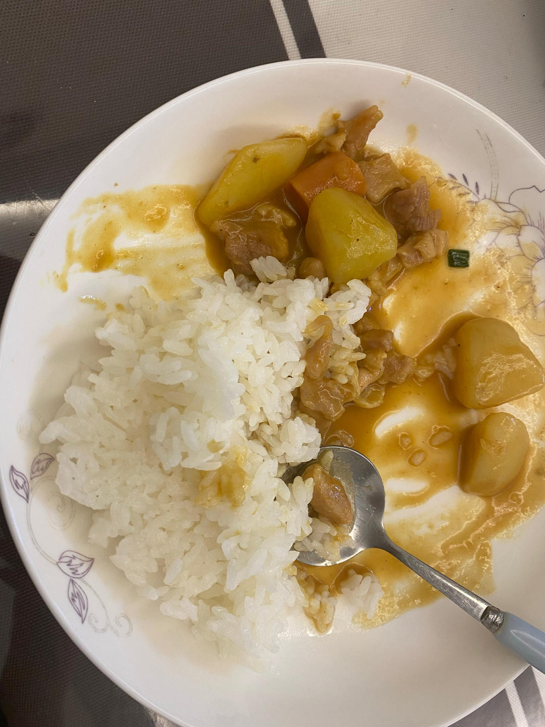 咖喱鸡肉饭