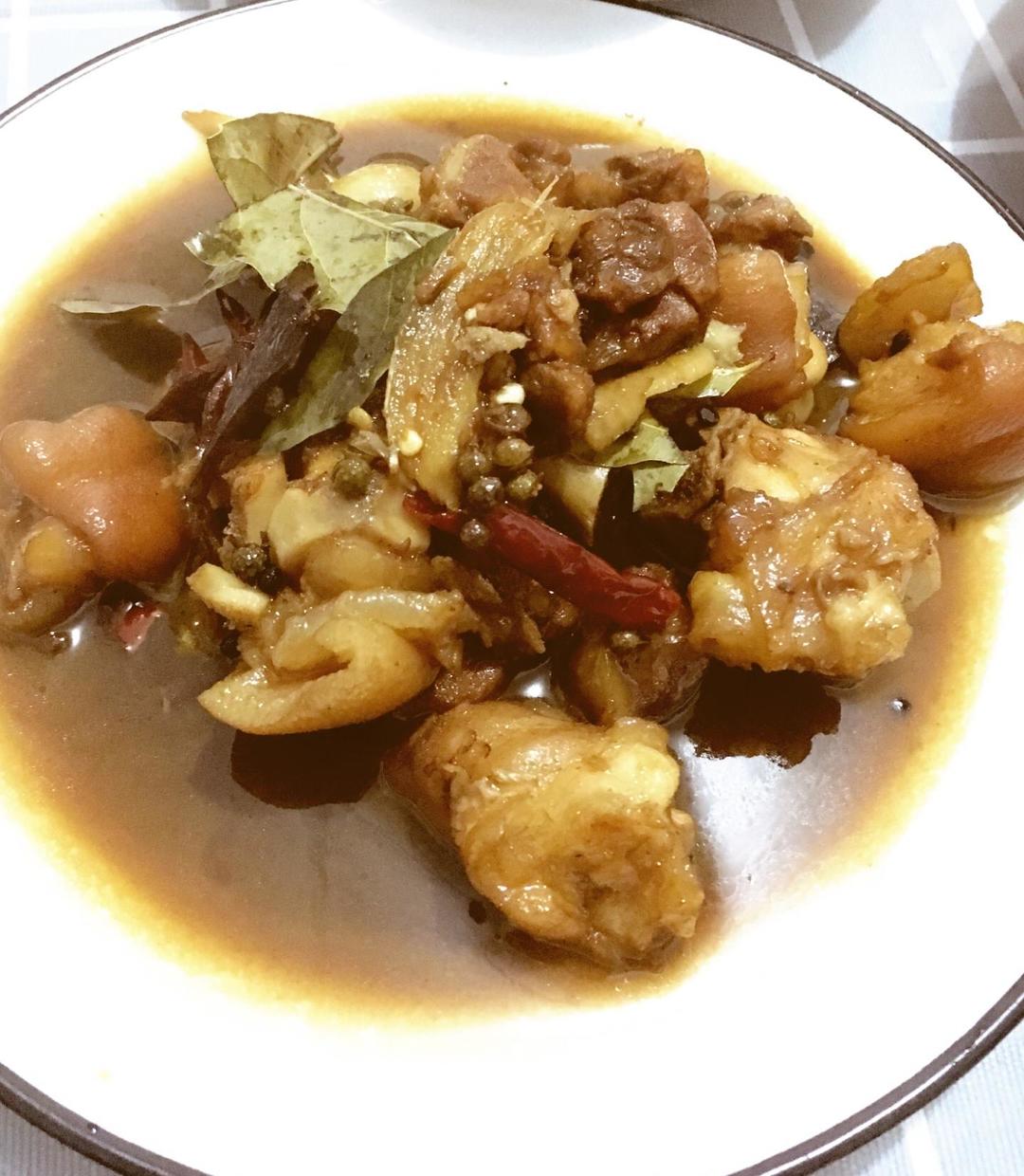 红烧猪蹄的做法