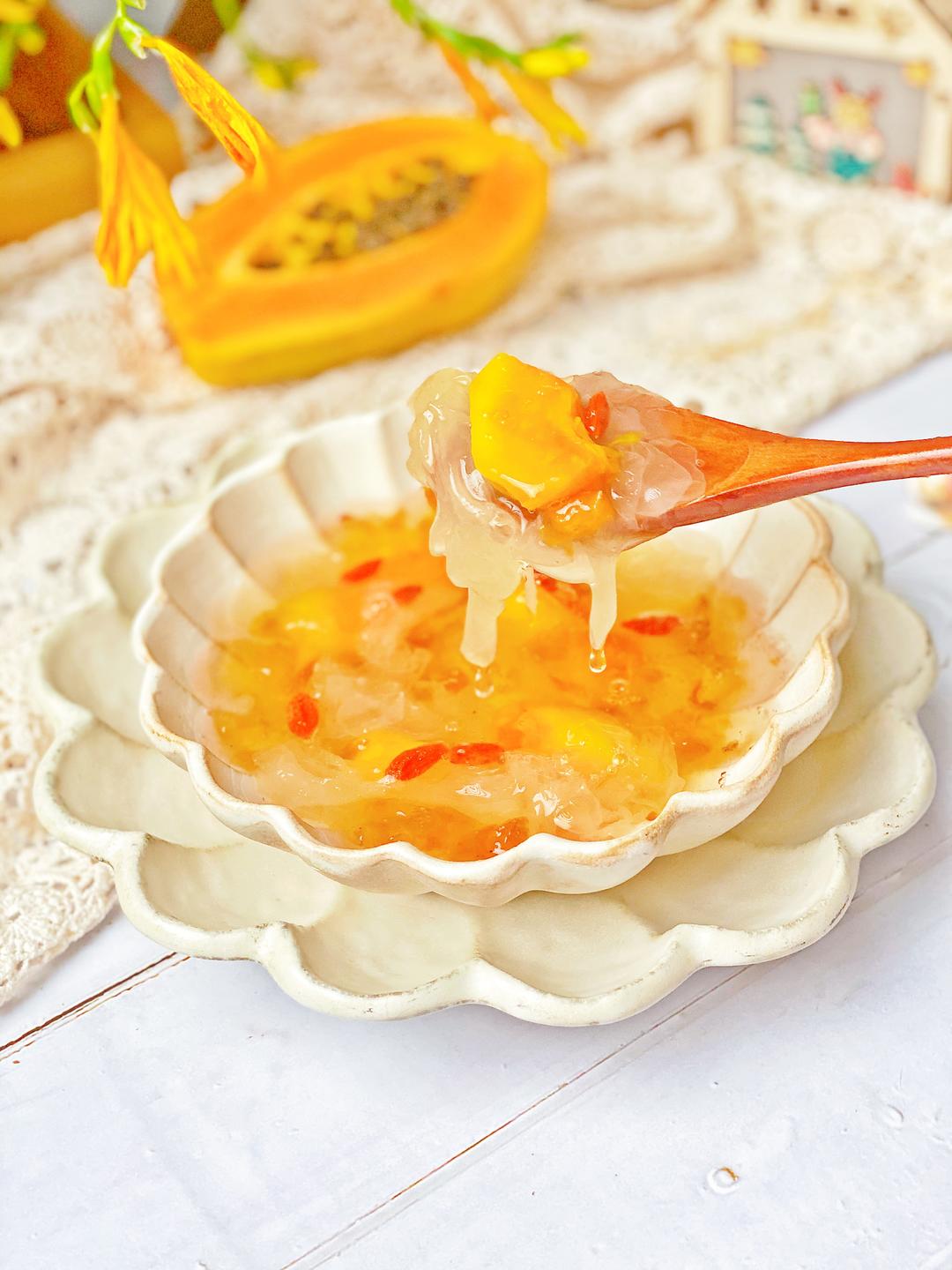 木瓜桃胶银耳汤💯一起面若桃花吧‼️的做法