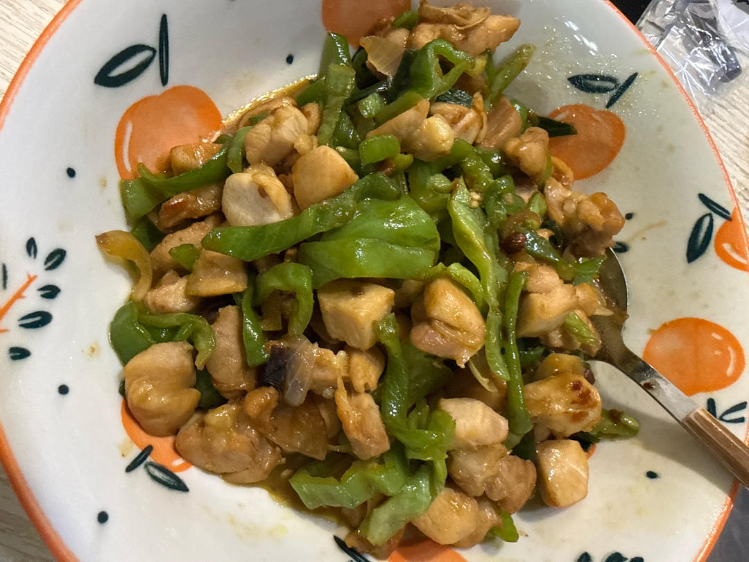 青椒炒鸡腿肉（大厨级别）