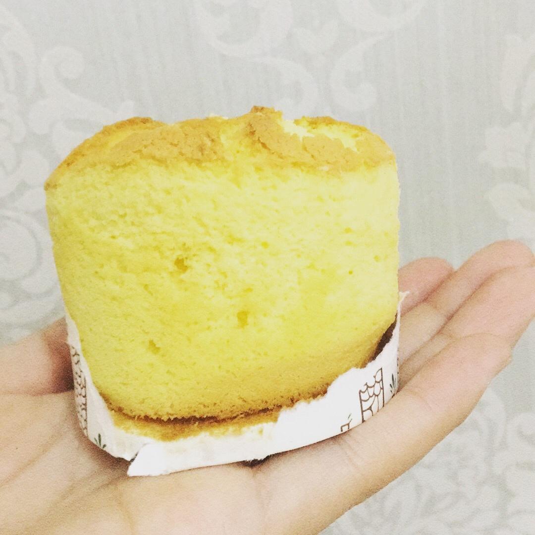 原味戚风纸杯蛋糕（烤箱做纸杯蛋糕）