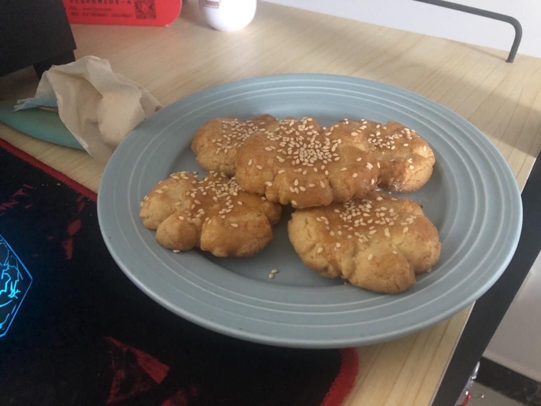 轻轻一按就碎掉的原味桃酥（不输猪油版）