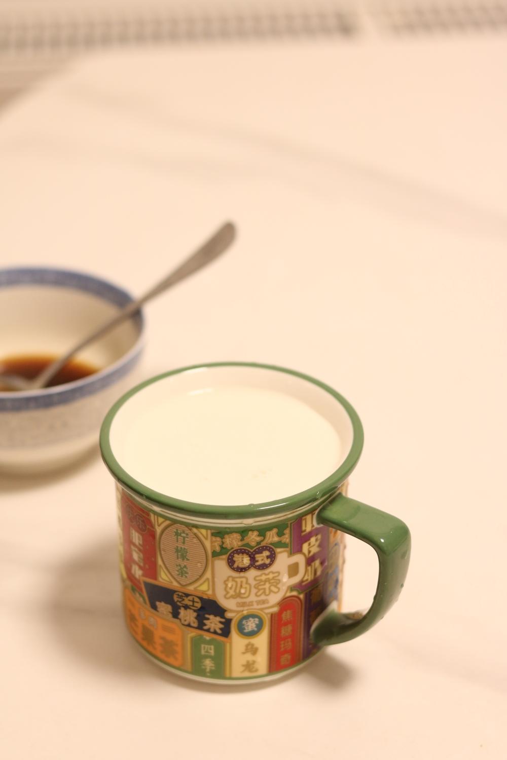 阿胶牛奶