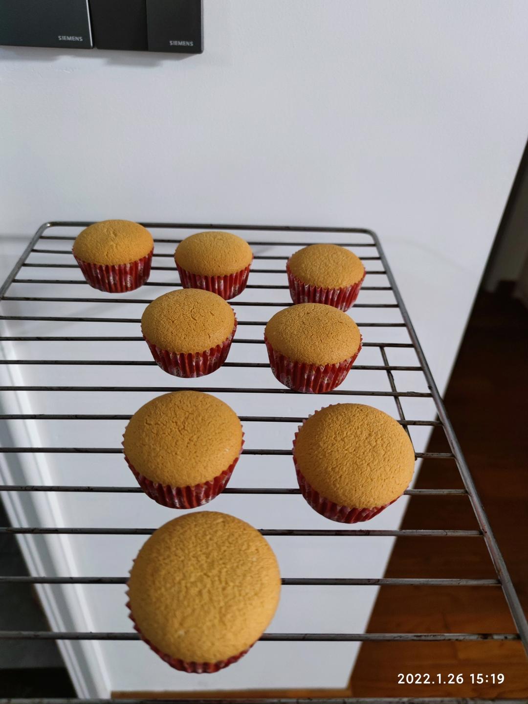 100%不会消泡的海绵蛋糕（分蛋法）