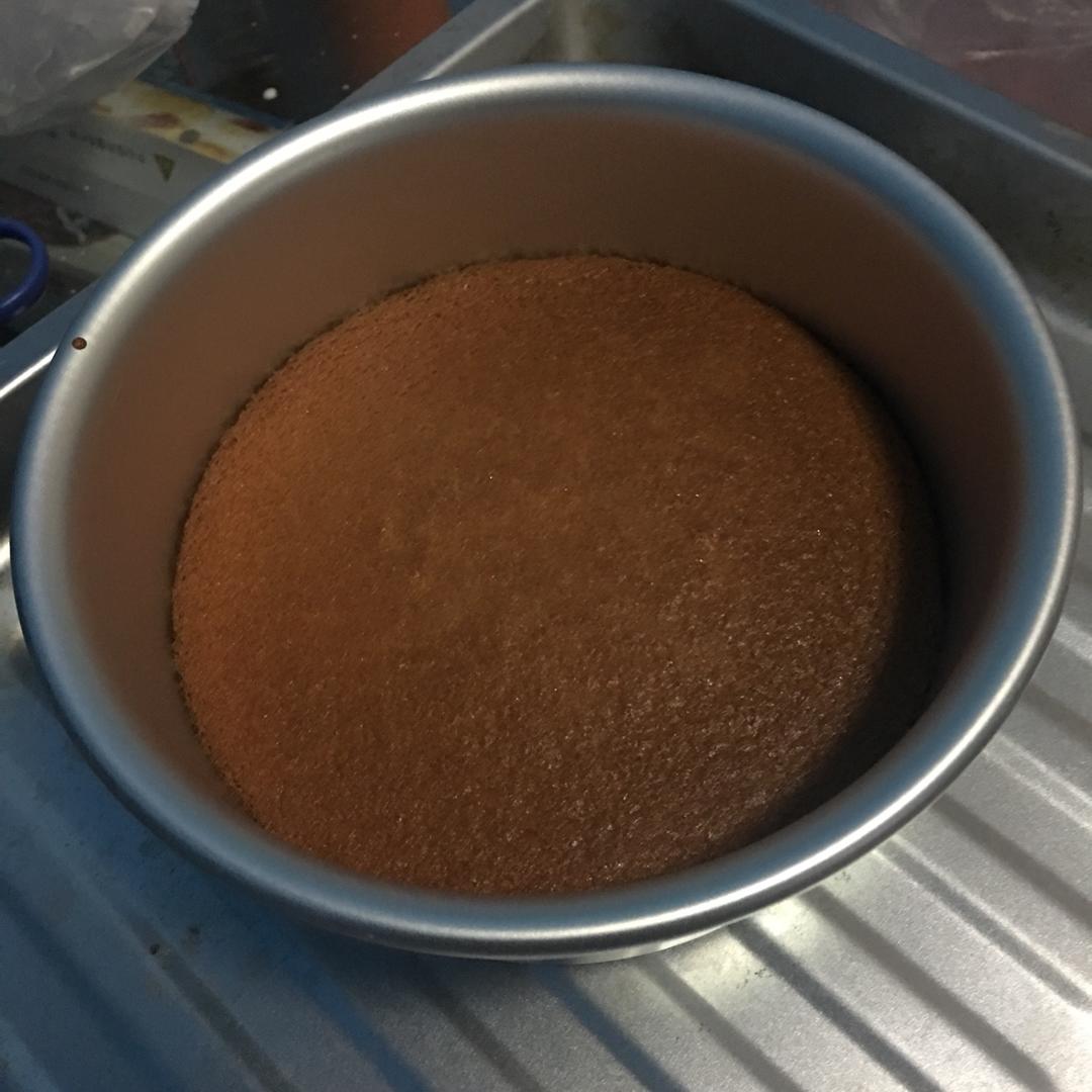 超简单完美戚风蛋糕（6寸2蛋）附打发、翻拌、脱模视频