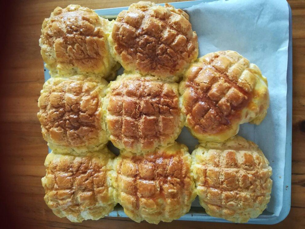 面包机版酥皮菠萝包
