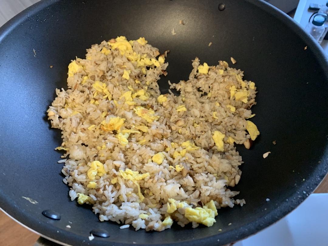厨师长教你“蛋炒饭”如何做才好吃，答案都在这里面！