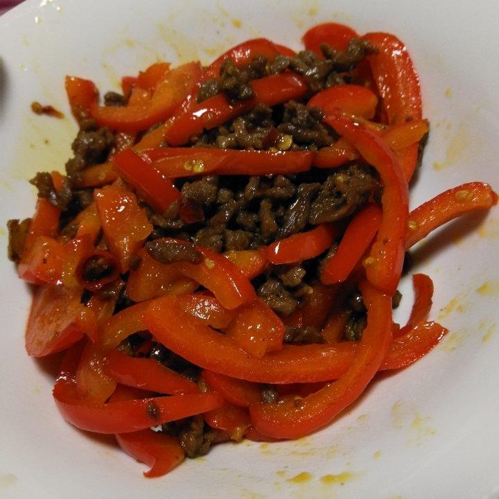 厨师长教你：“青椒牛肉丝”的家常做法，家乡的味道，先收藏了