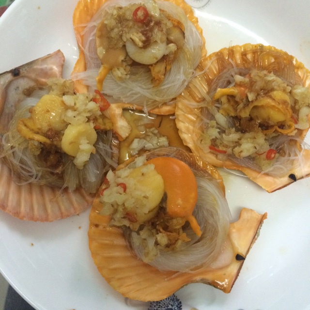 蒜蓉粉丝蒸扇贝