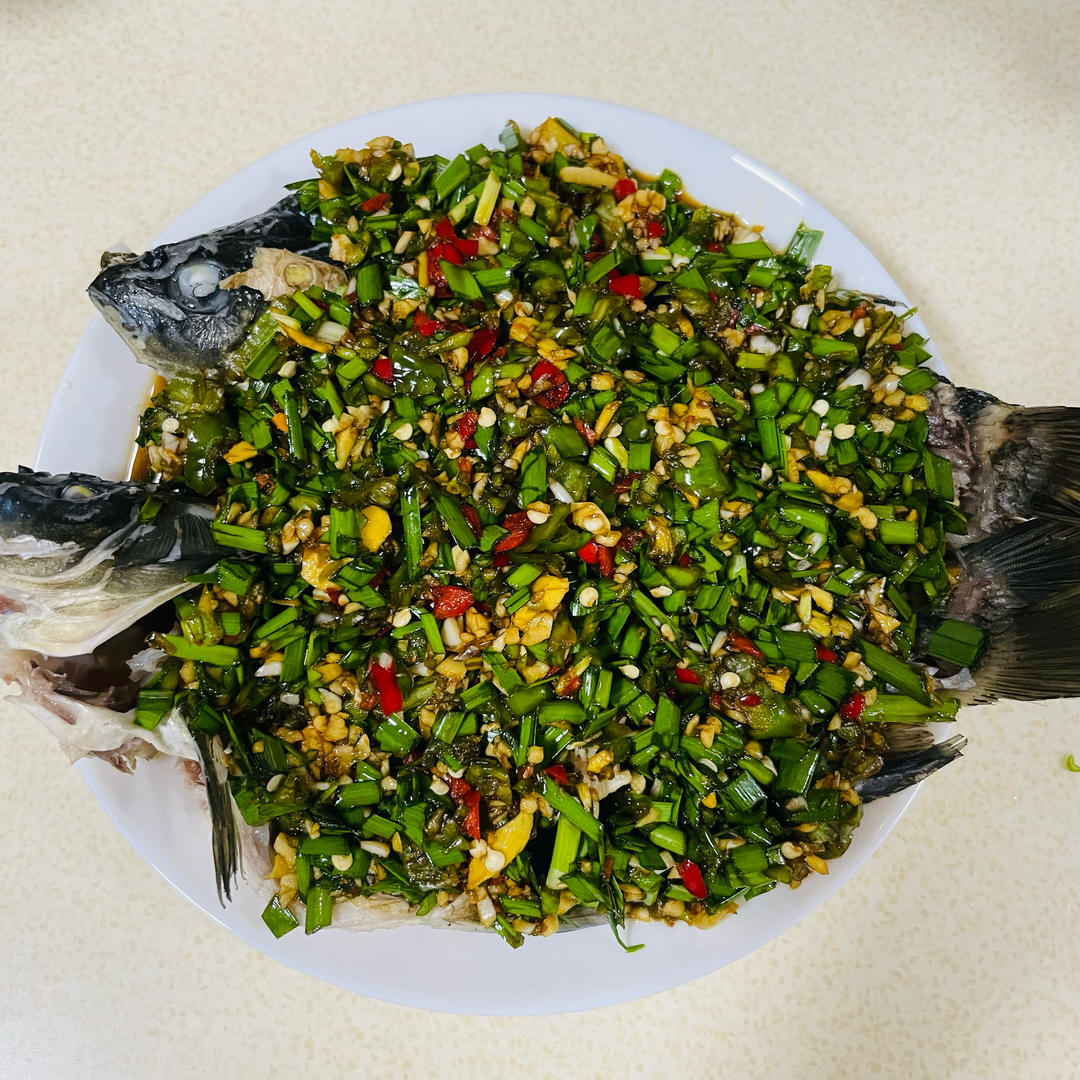 凉拌鲫鱼（韭菜）