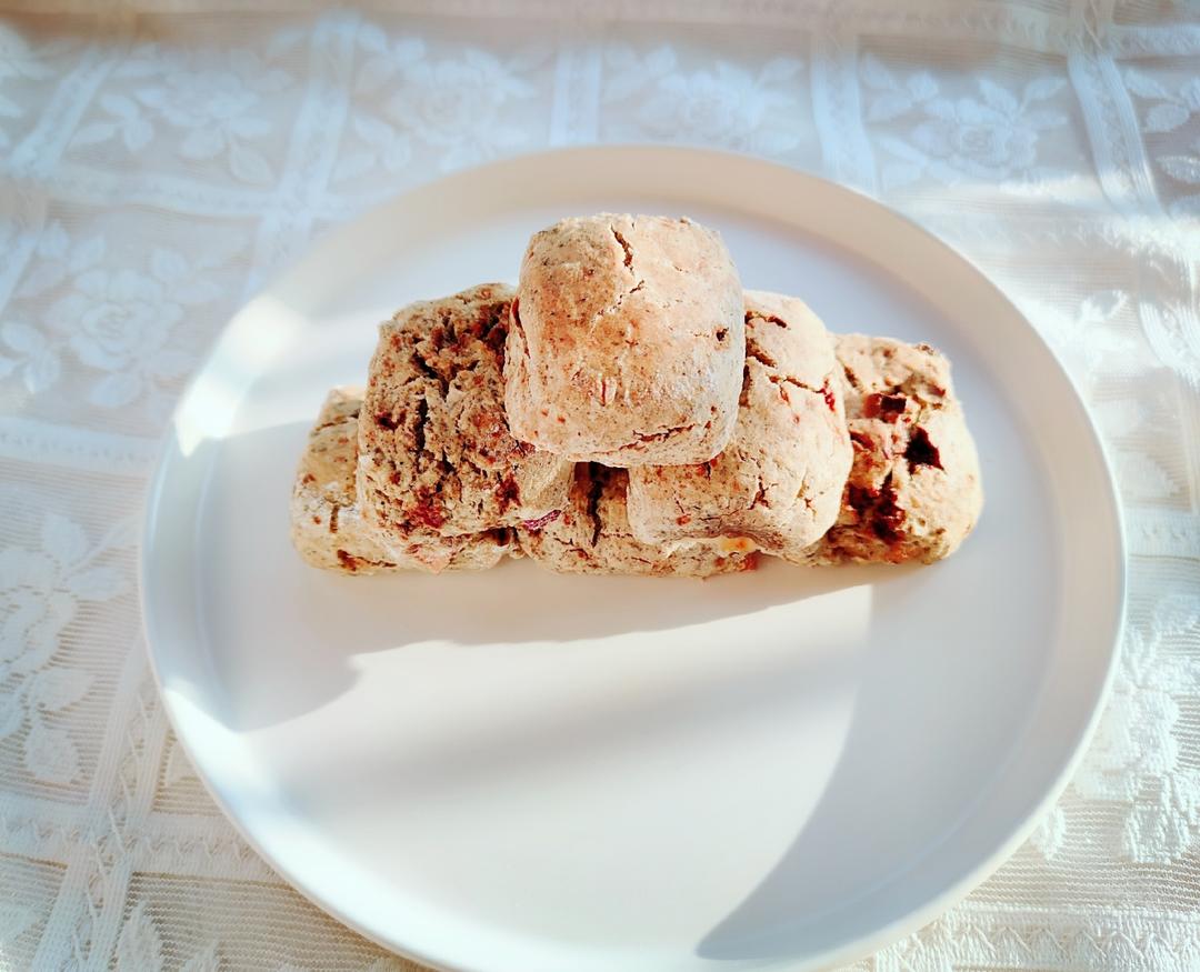 消耗淡奶油的司康