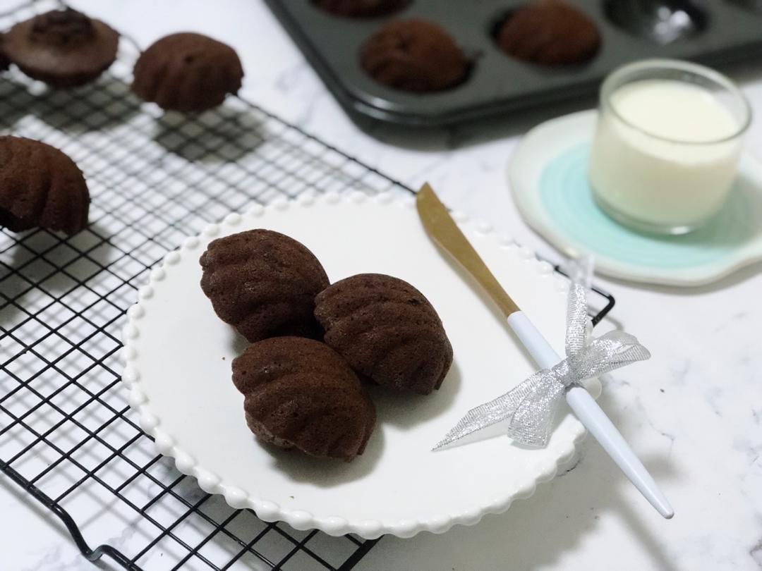 黑贝壳（威士忌黑巧克力玛德琳）