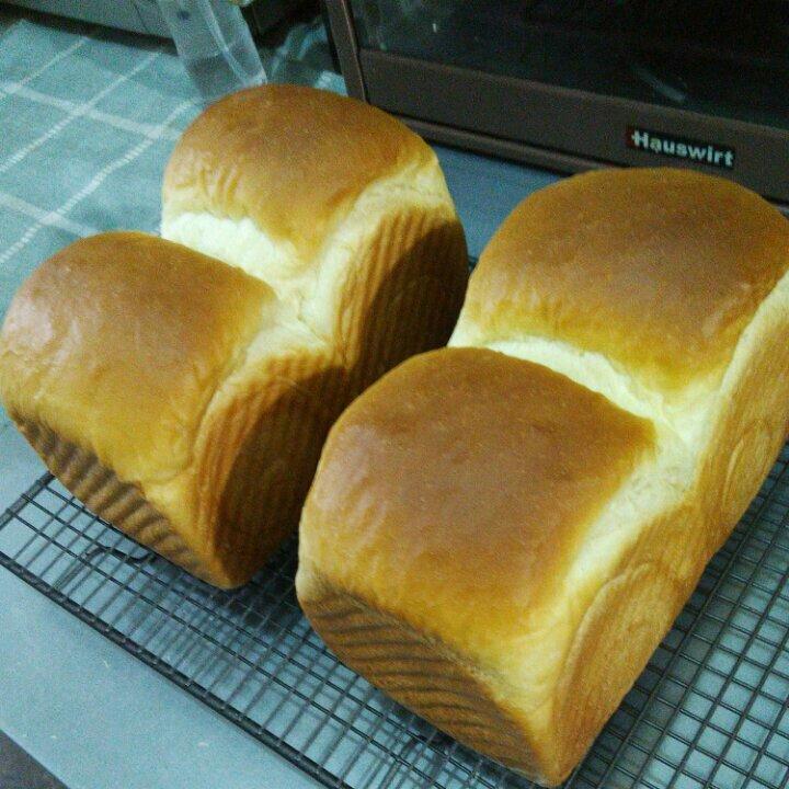 奶香浓郁的奶酪吐司