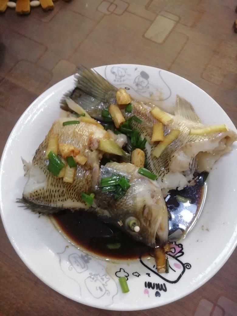 清蒸鲈鱼