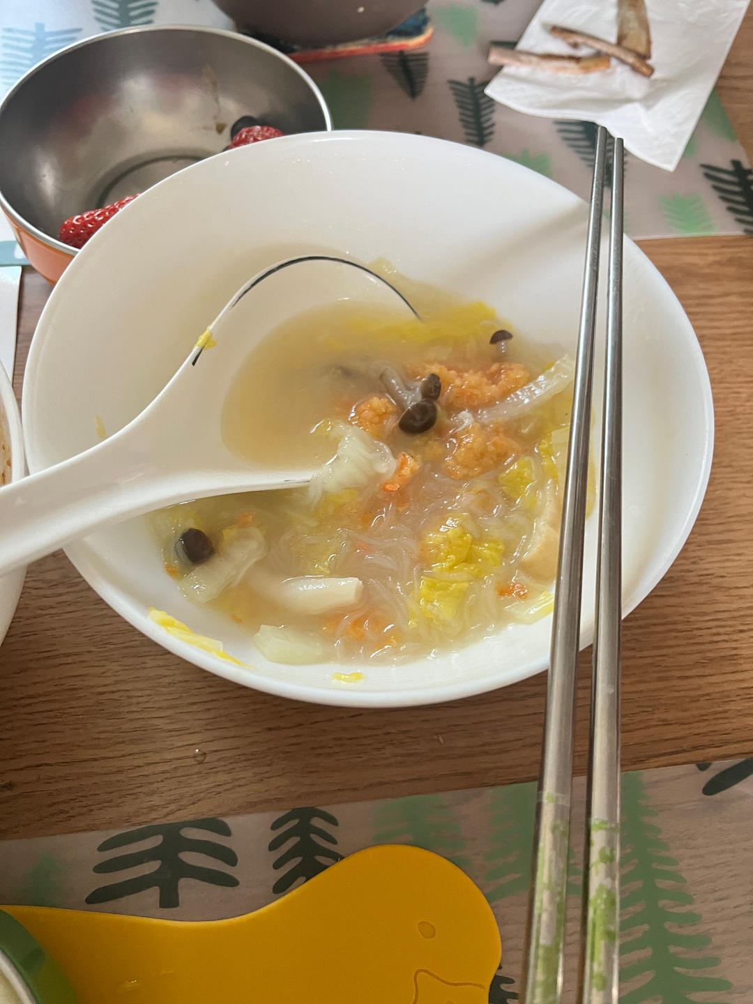 白菜粉丝素丸子汤
