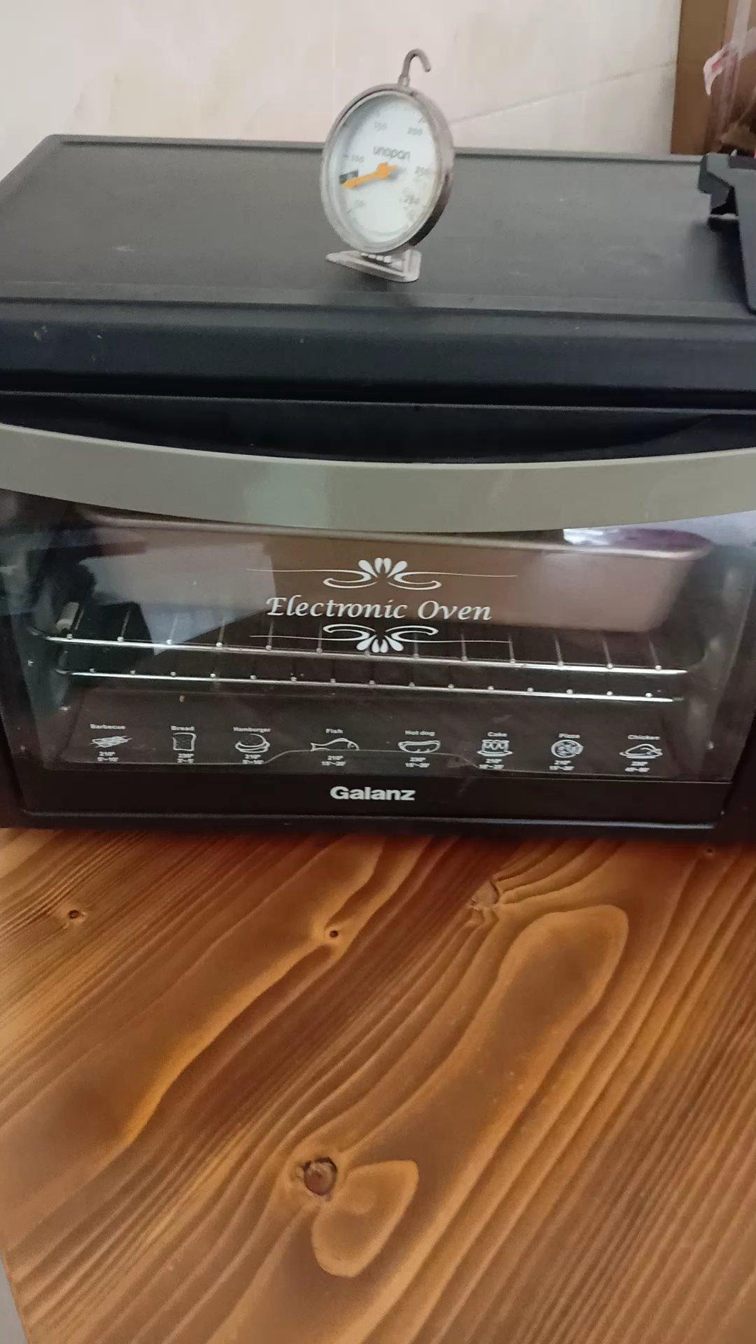 酥到掉渣的美味蛋黄酥