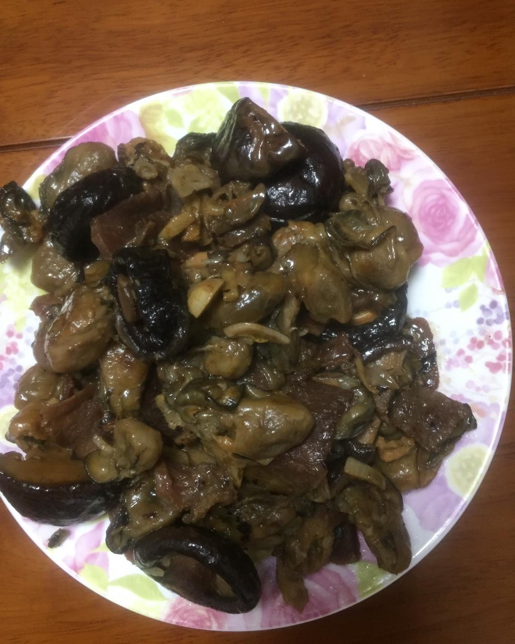蚝干焖冬菇