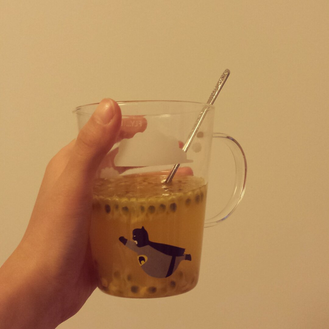 百香果的朴素吃法（百香果汁）