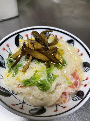 蘑菇酱灵魂拌面｜鸡枞菌黑牛肝菌野生菌炸油的做法 步骤8