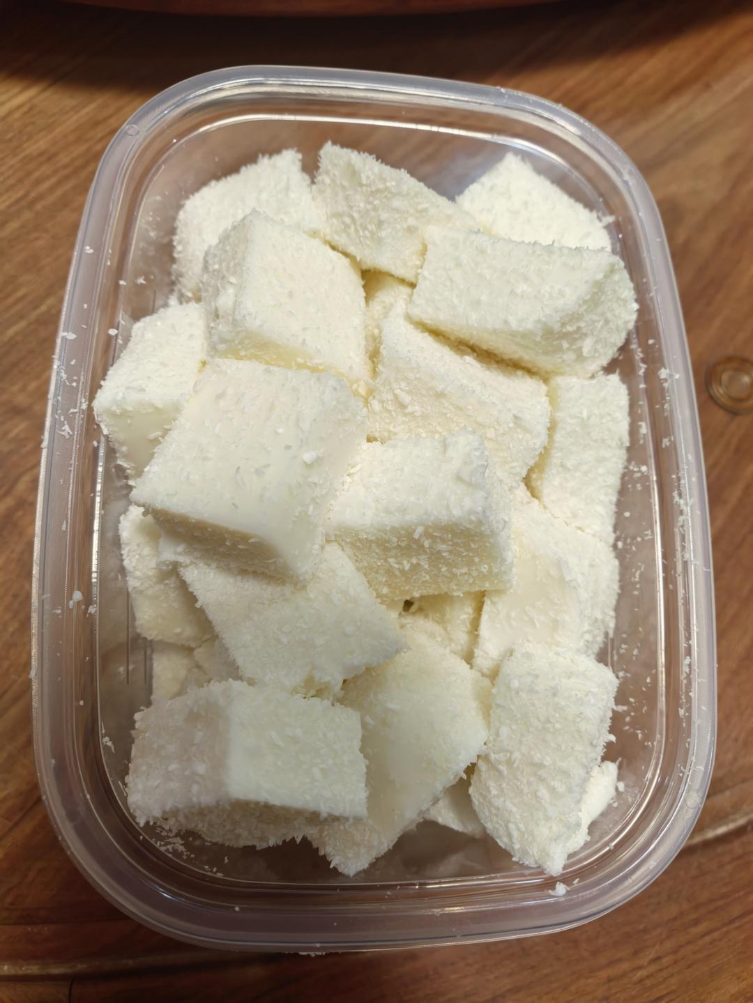 椰奶冻（一款毫无难度的甜点）