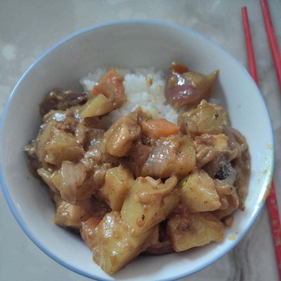 咖喱鸡肉饭