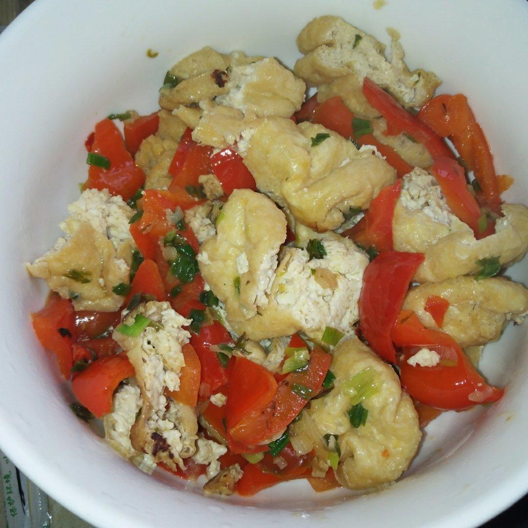 油豆腐炒青椒