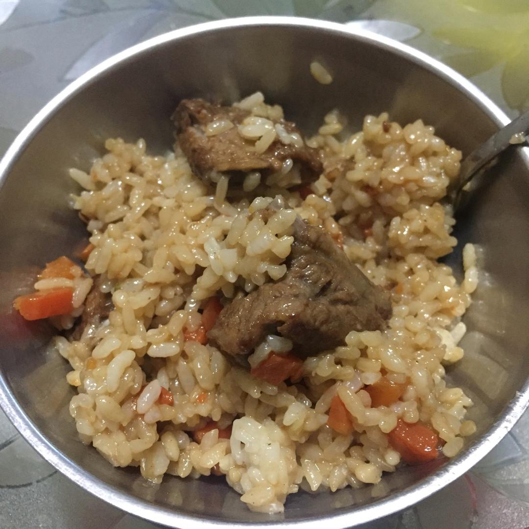 喷香排骨焖饭（爆好吃）