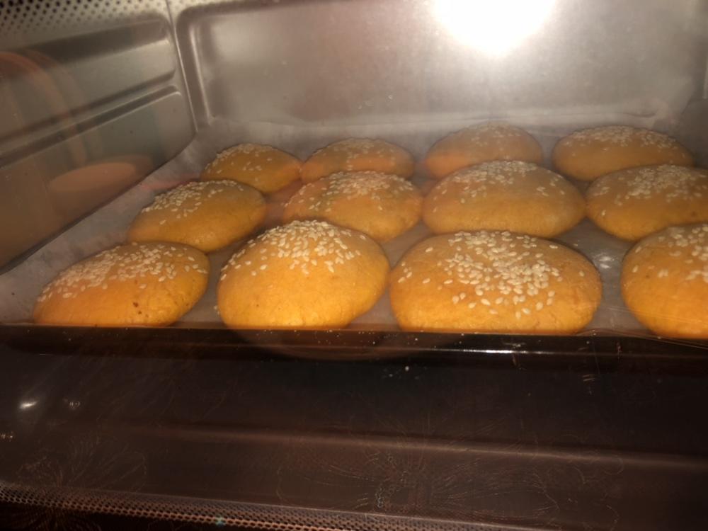 烤箱做南瓜饼（南瓜饼的做法）