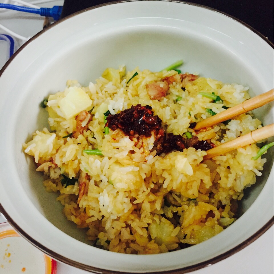 香肠土豆闷饭
