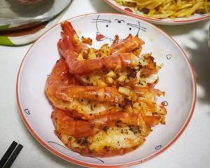 独门腌虾大法——煎阿根廷红虾的做法 步骤6