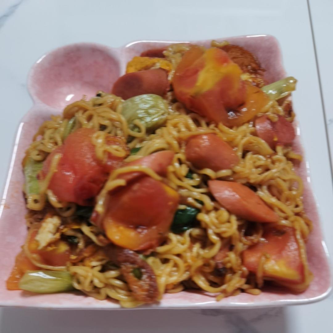 秒杀路边摊✨好吃到没朋友‼️懒人炒方便面🍜