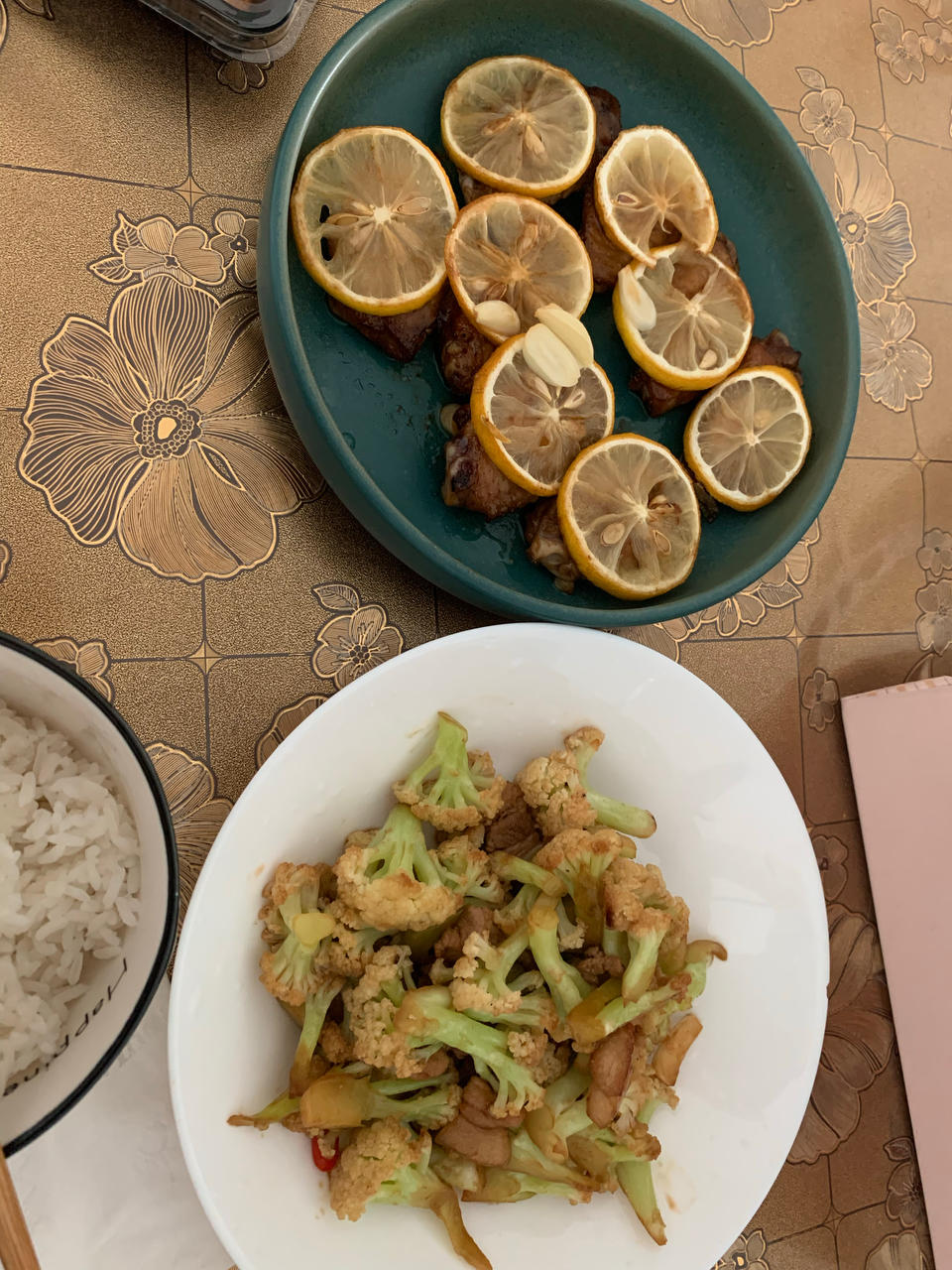 每次下馆子必点的脆脆的干锅花菜🙋