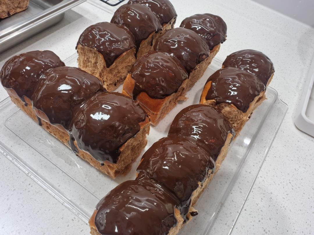 我被这个巧克力甘那许面包征服了···