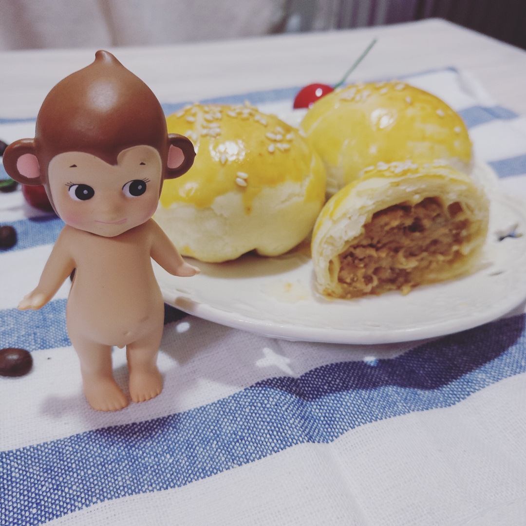 泳式鲜肉榨菜月饼