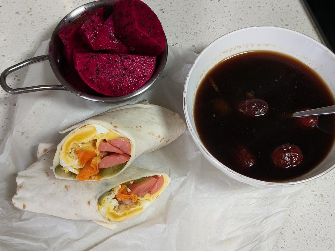 两个人一起炫饭啦！