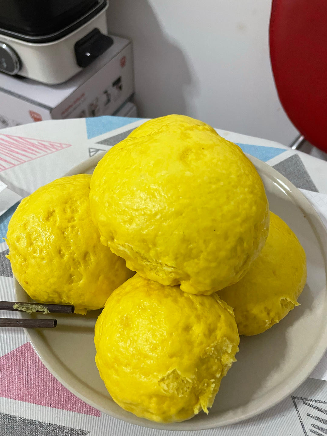 新手也可以--详解如何做出人见人爱、金黄的南瓜馒头