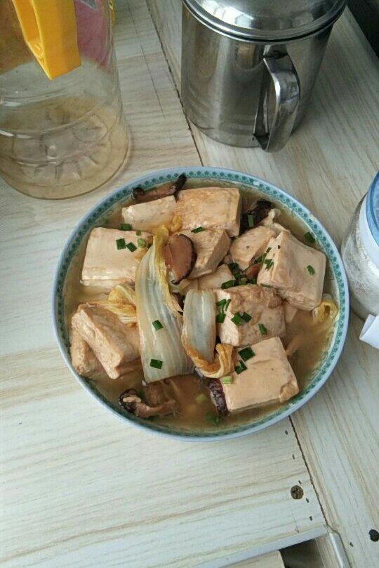 冬季家常菜：白菜炖豆腐
