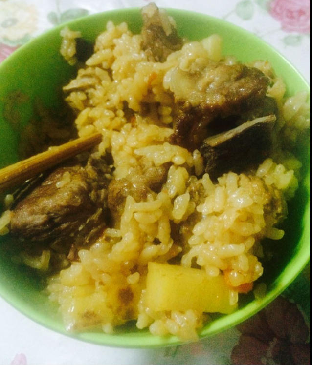 喷香排骨焖饭（爆好吃）
