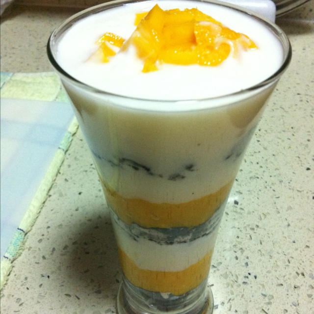 芒果酸奶杯