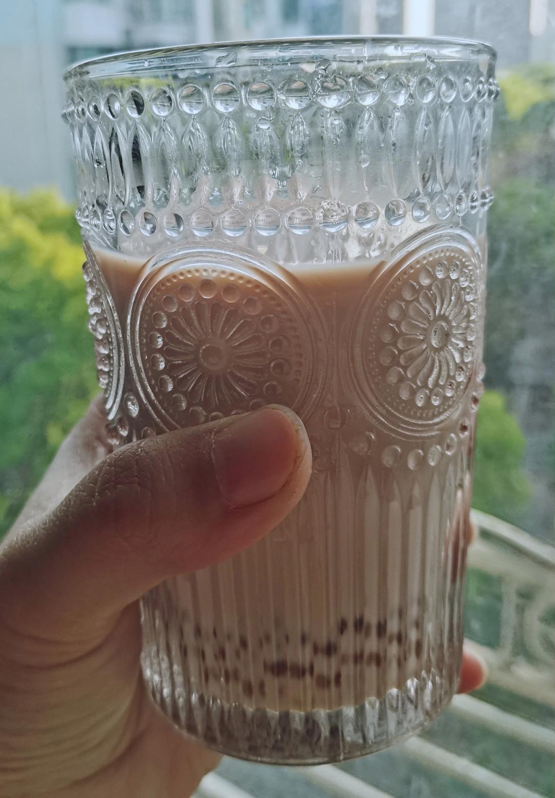 西米露奶茶和冰粉布丁