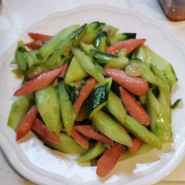 火腿肠炒黄瓜
