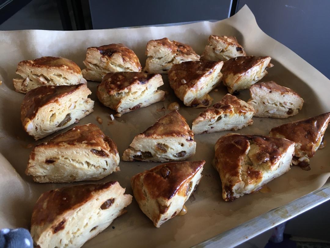 完胜星巴克的超美味酥脆司康 super easy crunched scone