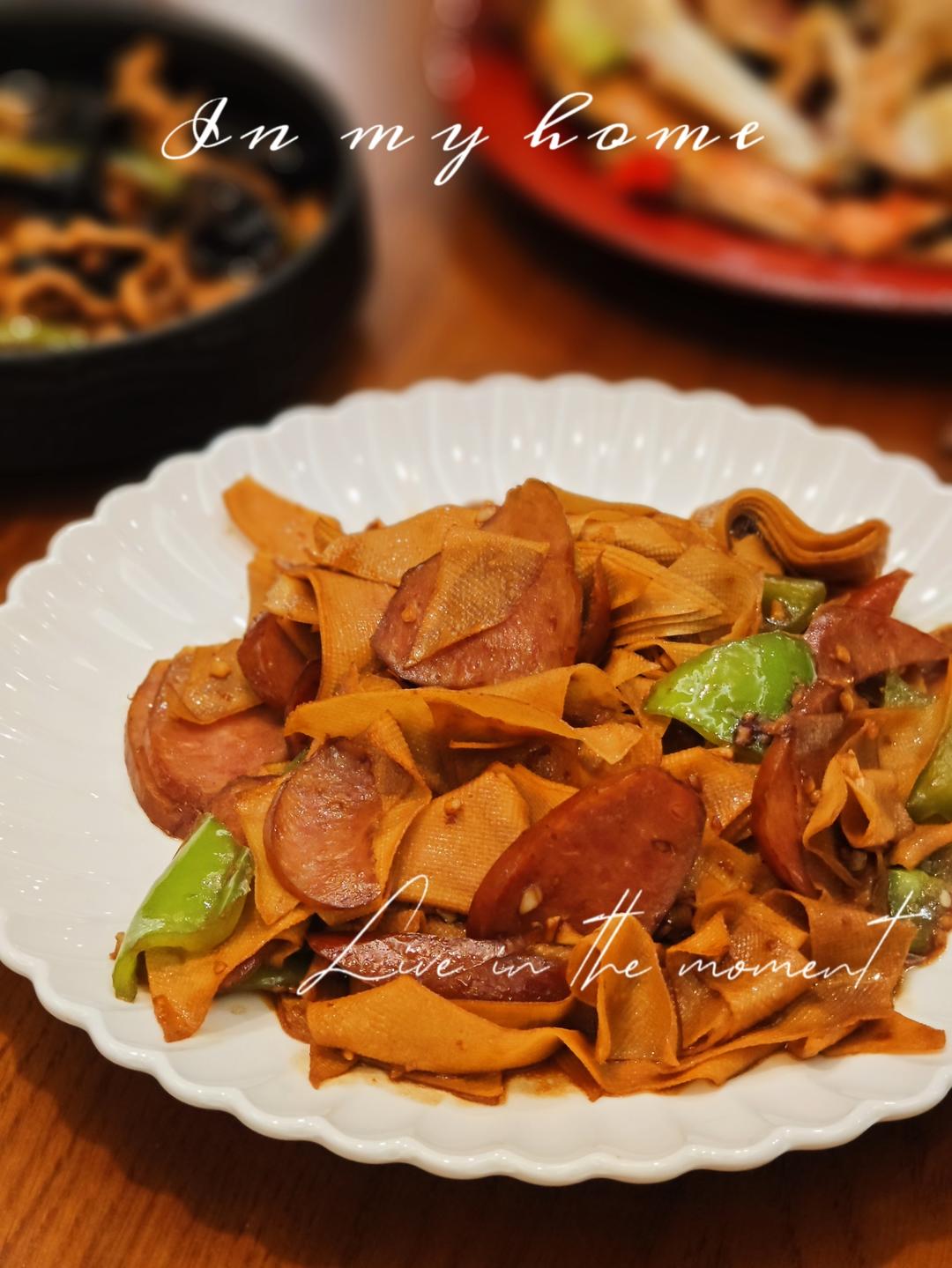 不用厨艺的尖椒干豆腐