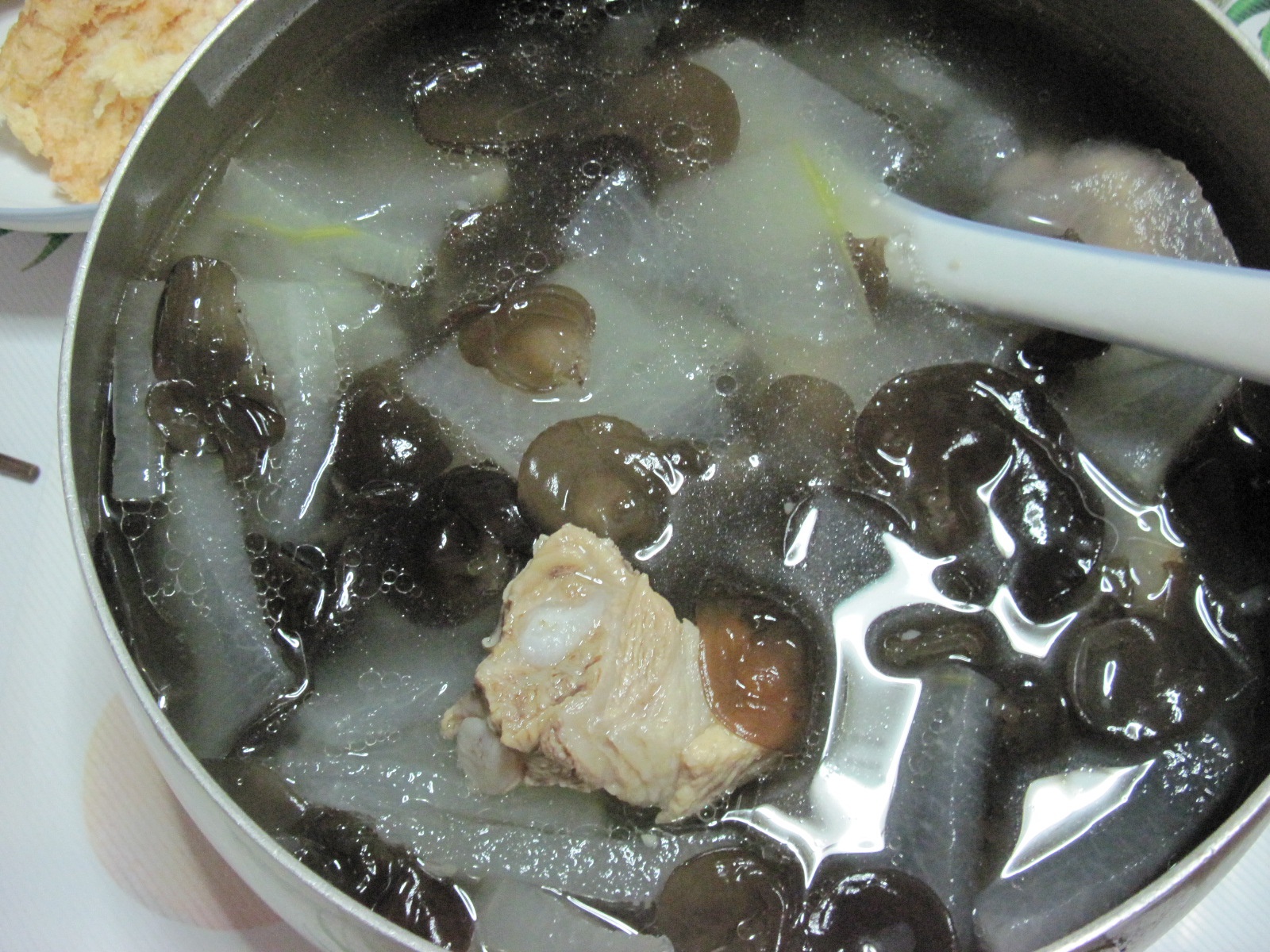 冬瓜木耳排骨汤